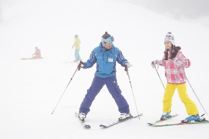 【軽井沢プリンスホテルスキー場】コースの見直しで誰もが楽しめるスキー場へ！長野県内トップを切って11月3日(水・祝)オープンのサブ画像6_プライベートレッスンイメージ