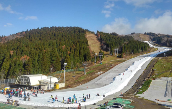 西日本のスキー場で最速！ウイングヒルズ白鳥リゾート(岐阜県)が2021年11月12日(金)よりウィンターシーズンの営業を開始！のメイン画像