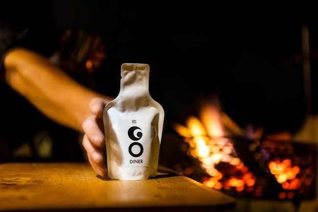 新しいパウチスタイルの日本酒『GO POCKET』がイギリス発グローバル情報誌「MONOCLE」に掲載のサブ画像9_焚き火のお供に