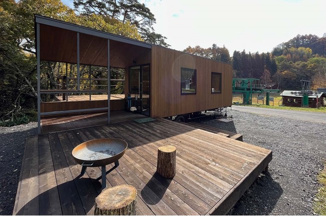 2021年10月末、かたしな高原に、Ski In/Ski Outのデザイントレーラーハウスの宿泊施設がオープンしました！のサブ画像1