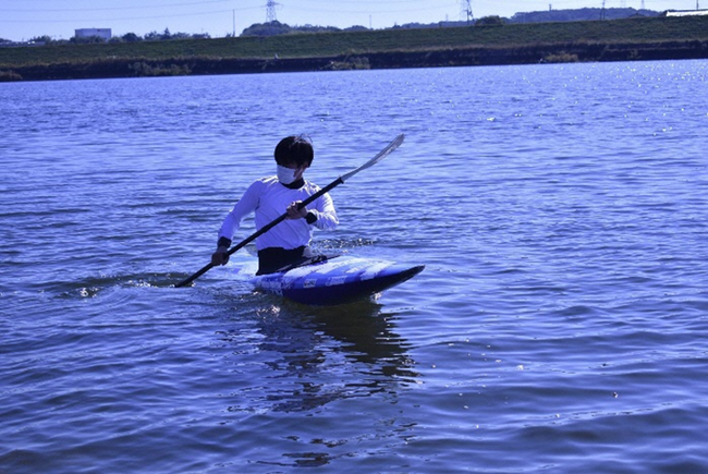 「水辺を活かしたまちづくり」の一環として「オリンピアン羽根田選手と加古川でカヌー！」を10月30日（土）に開催しましたのサブ画像5_羽根田選手のデモンストレーション
