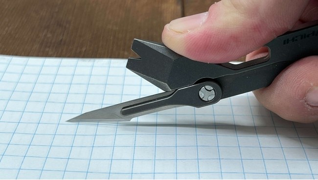 チタン製ボディでわずか４４ｇ！ナイフ、スパナ、ドライバー…　がひとつになった “ほんとうに使える”ポケットツール「PICHI X2」のサブ画像4
