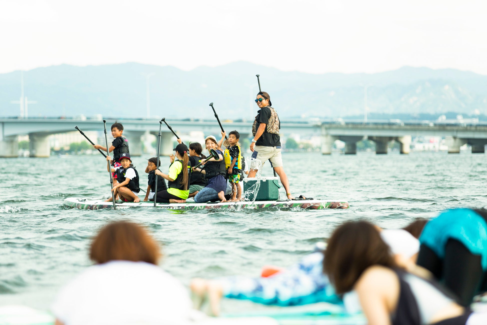 琵琶湖で話題のスポットでアクティビティ体験！『SUP×DAY×Beach』イベントを2022年6月4日（土）・5日（日）開催（滋賀県営都市公園湖岸緑地）のサブ画像10_メガSUPカフェ
