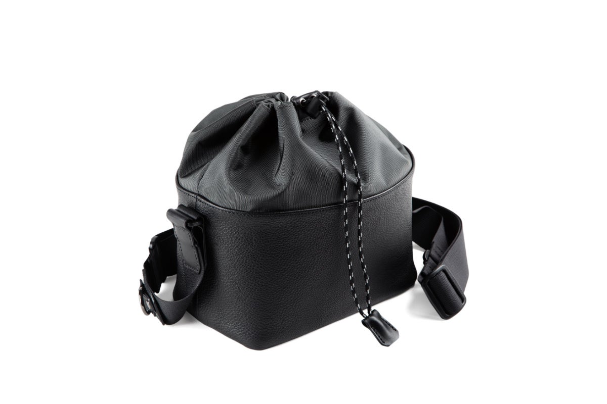 土屋鞄、「革のカメラバッグ」を新発売のサブ画像2