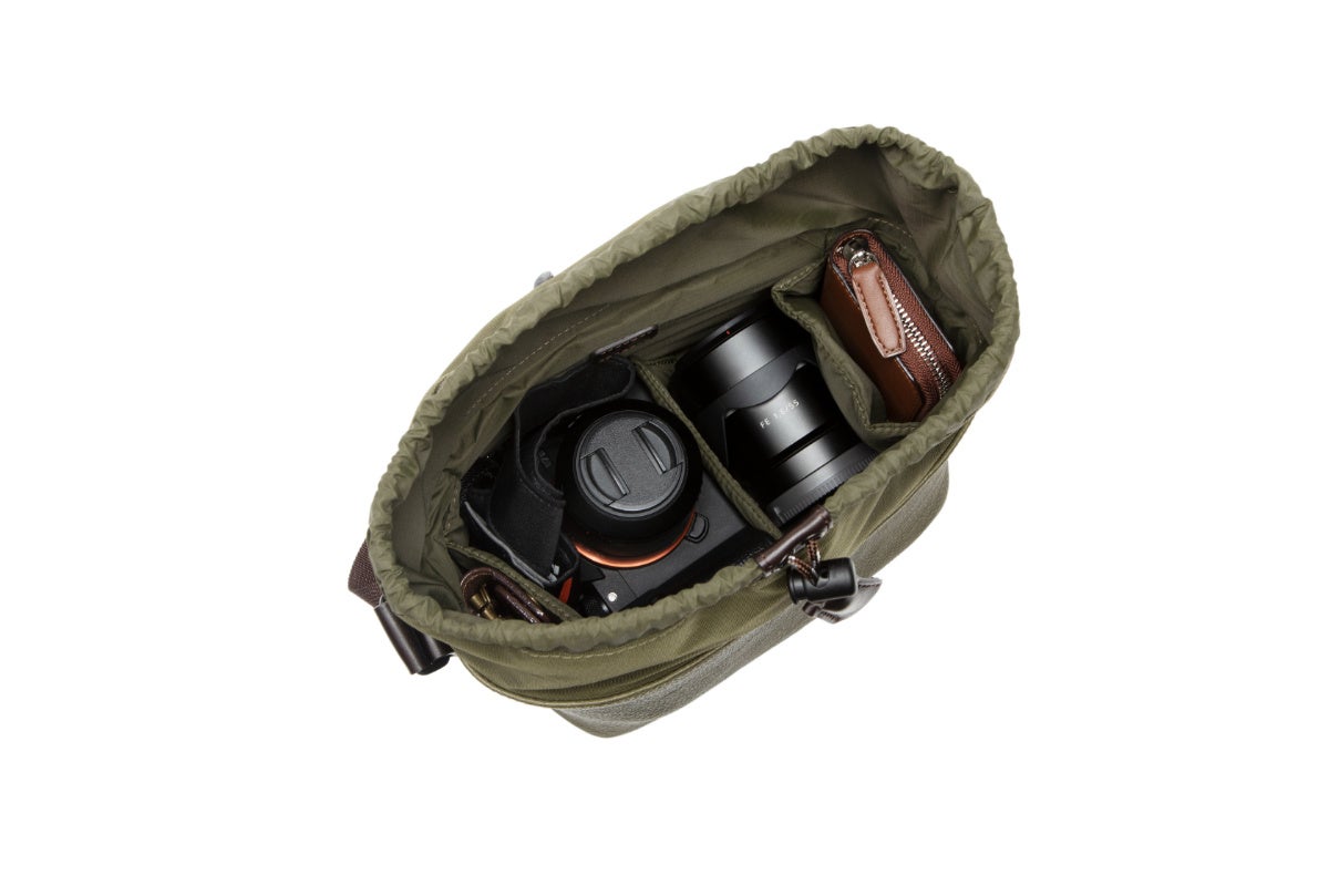 土屋鞄、「革のカメラバッグ」を新発売のサブ画像3