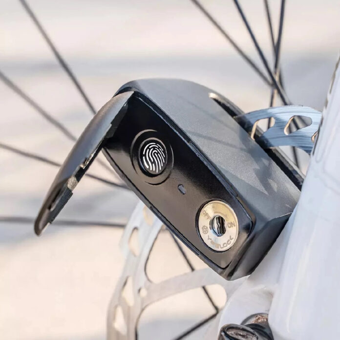 もう鍵の持ち忘れに煩わされない！指紋認証で解錠できる手軽な自転車用スマートロック「GeeLock」をガジェットストア「MODERN g」で販売開始のメイン画像
