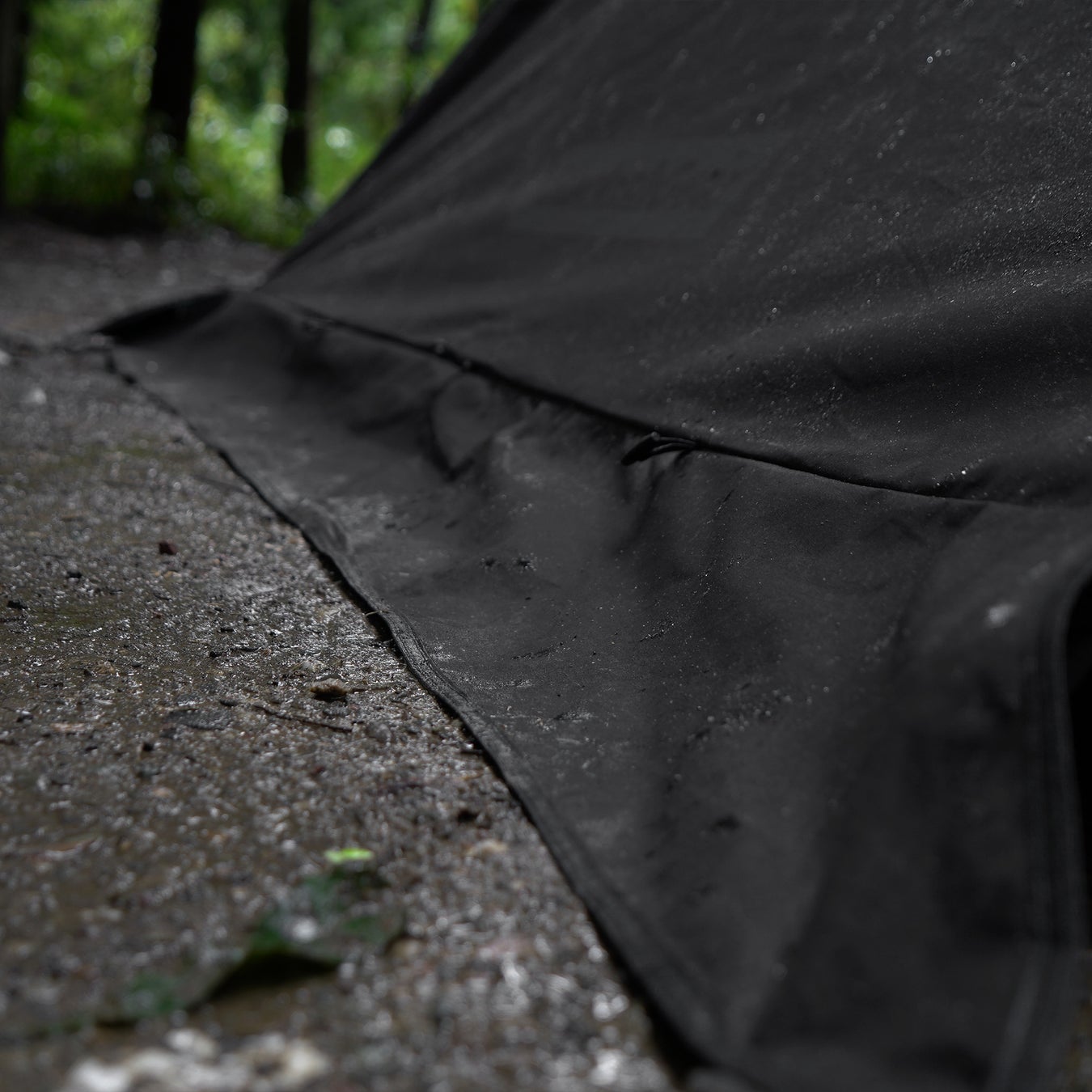 確かな存在感で渋いソロキャンプを。黒いワンポールTCテントが数量限定で予約販売を開始！のサブ画像10