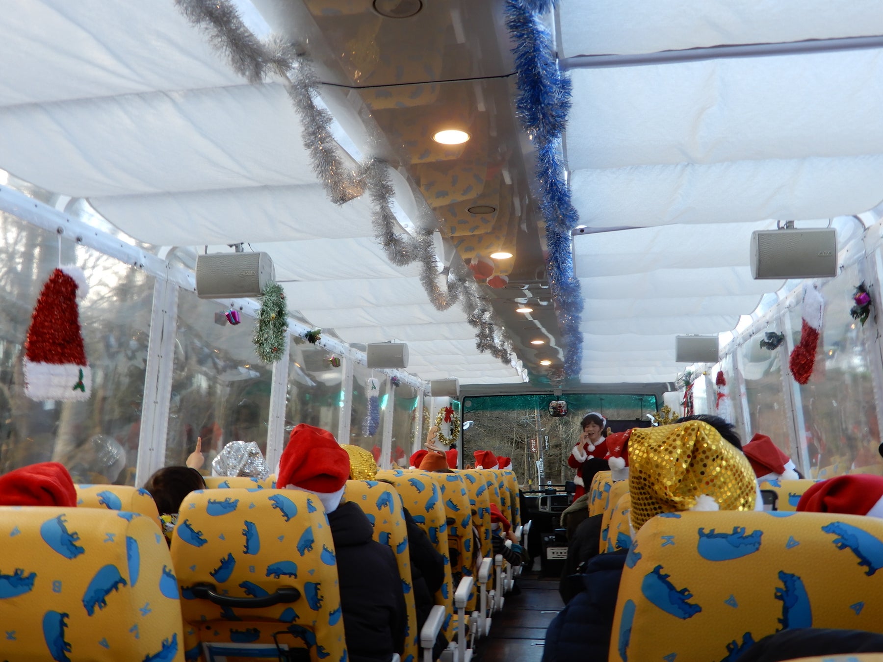 クリスマス特別便！山中湖水陸両用バス「2022 KABA BUSクリスマス号」12/24～12/25特別運航のサブ画像3