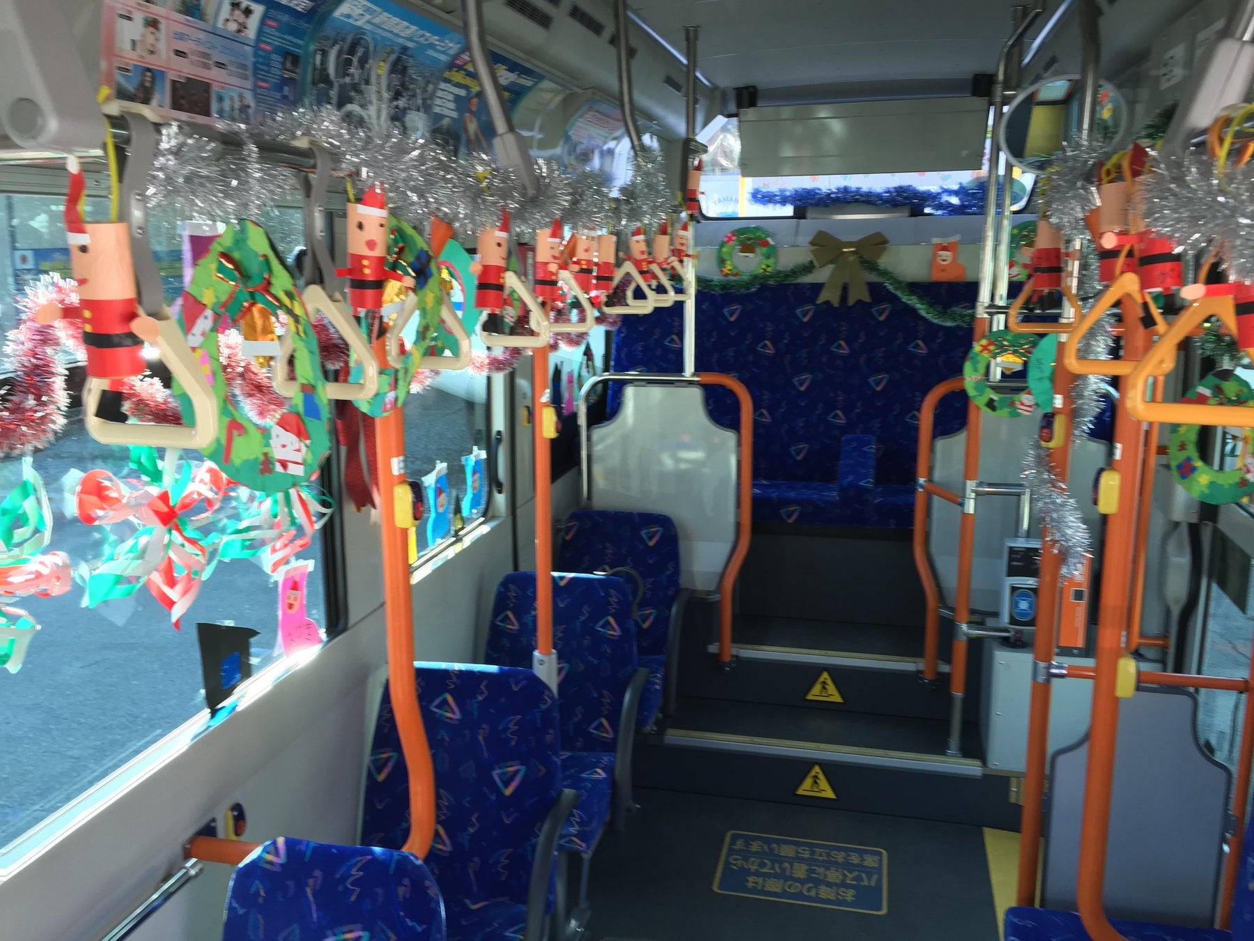 クリスマス特別便！山中湖水陸両用バス「2022 KABA BUSクリスマス号」12/24～12/25特別運航のサブ画像5