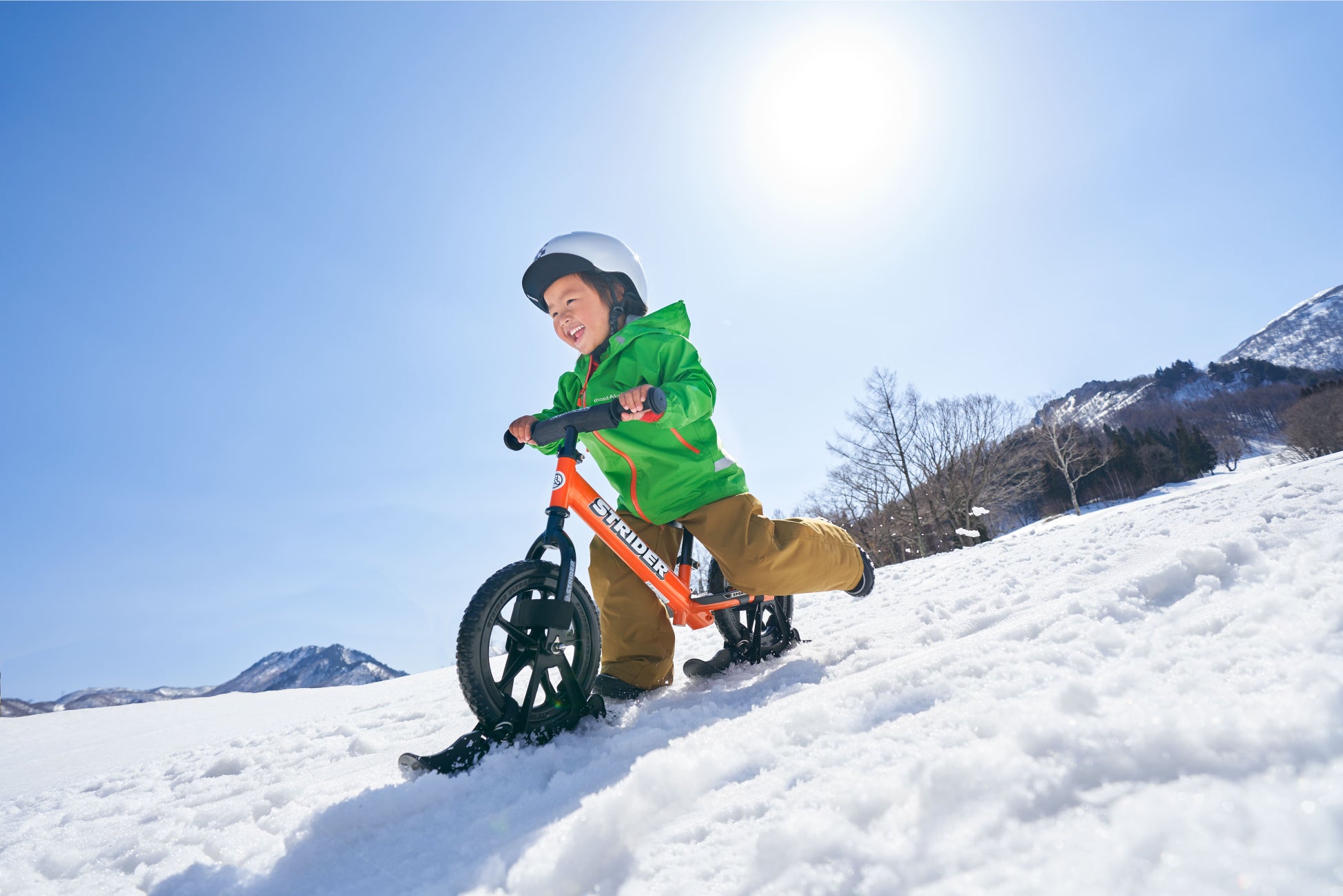 【ストライダージャパンの冬遊び】アタッチメントをつけてスノーストライダーで雪山を駆け抜けよう！2023年北海道「富良野スキー場」＆兵庫県「六甲山スノーパーク」親子イベント開催決定のサブ画像3