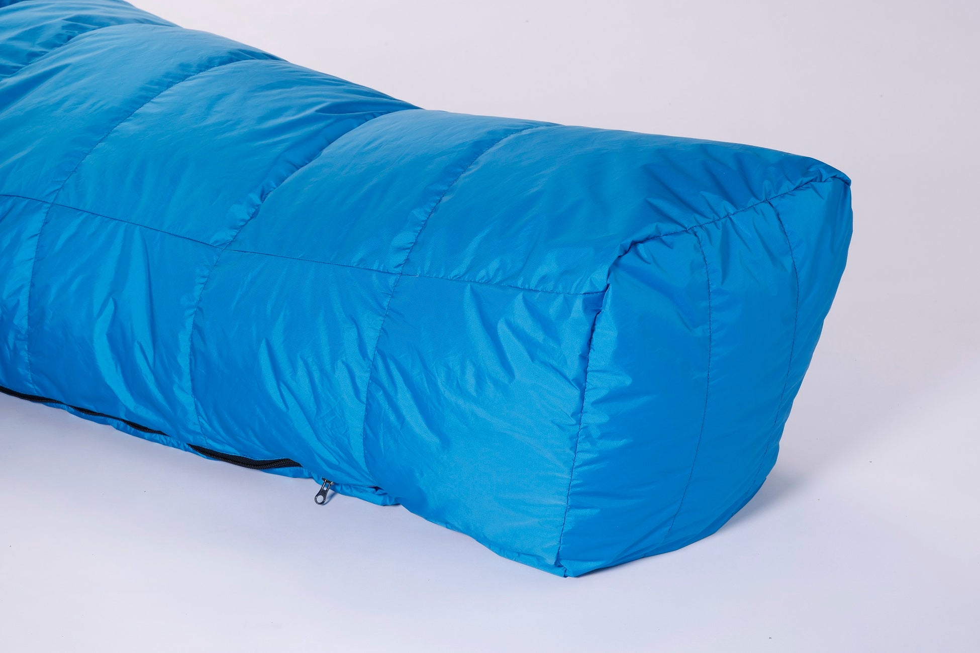 冬のキャンプが盛り上がること間違いなし！『ドラえもん』デザインの寝袋とネックウェアが完成！ のサブ画像8