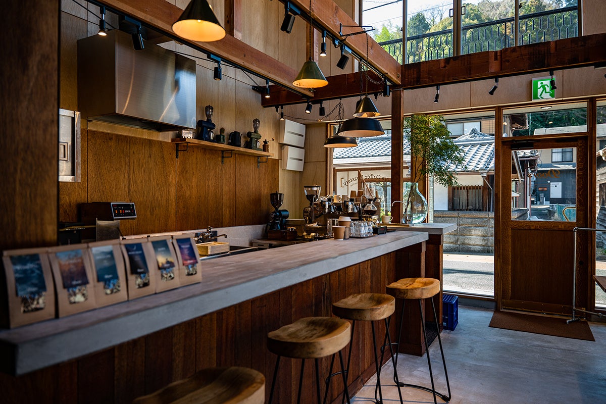 年間10万人が訪れる京都の大規模キャンプ場「笠置キャンプ場」隣接。アウトドアを通じて様々な人が交流し、また新たな扉が開くコーヒースタンド「Doors Coffee Roastery」がプレオープン。のサブ画像1