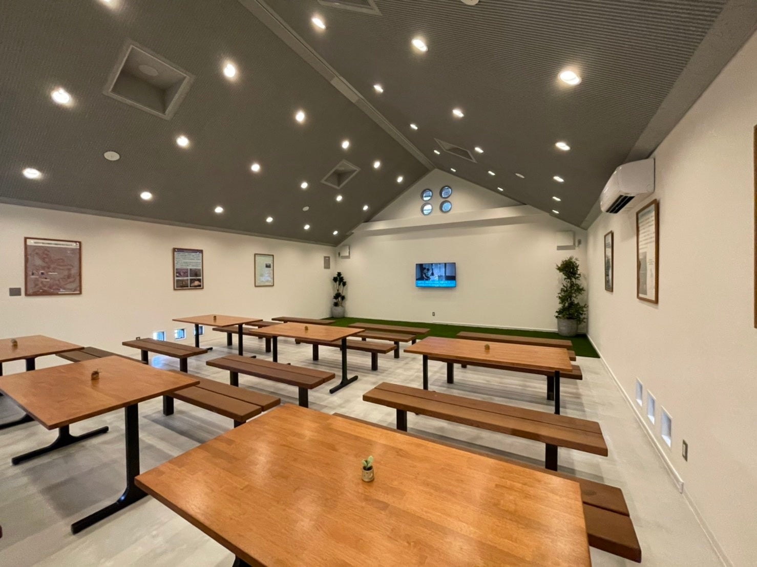 奈良県橿原市新沢千塚古墳群公園内に新しい観光スポット「1000 PARK CAFÉ」（センカフェ）が3 月25 日にオープン致します。のサブ画像3_ガイダンスエリア