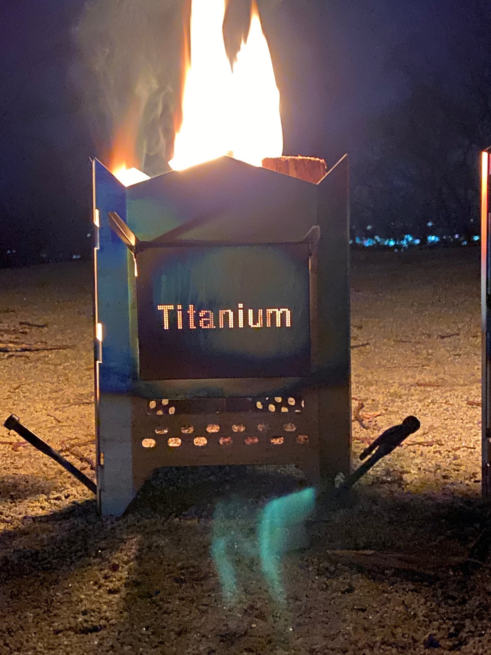 笑’s 焚き火マシン『DELTA 290』All Titanium 【2023年4月20日（木）12時発売開始】のサブ画像3_Titanium blue @Blue hour
