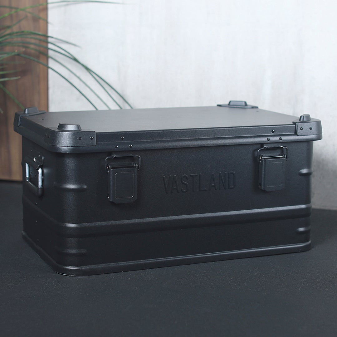 キャンプギアブランド「VASTLAND」、アルミ板厚1.5mmのタフボディを備え、3台までスタッキング可能な「アルミコンテナ」を2023/5/13（土）に発売のサブ画像9_ブラック（50L）