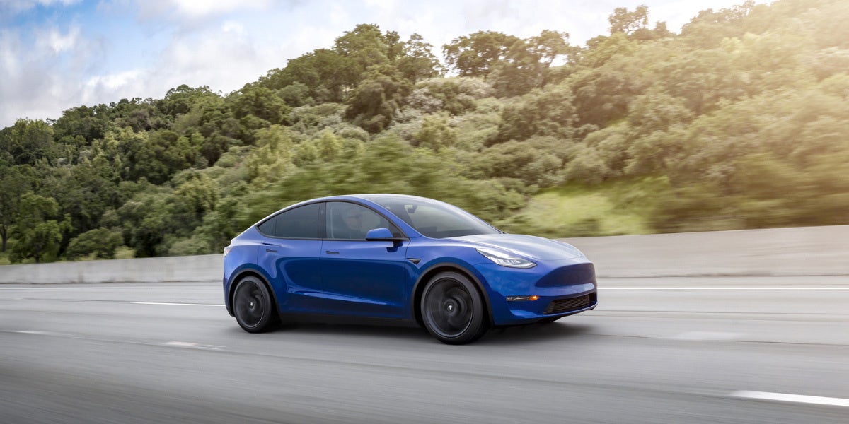 Tesla のミッドサイズSUV Model Y に待望の「ロングレンジ」が登場のサブ画像1