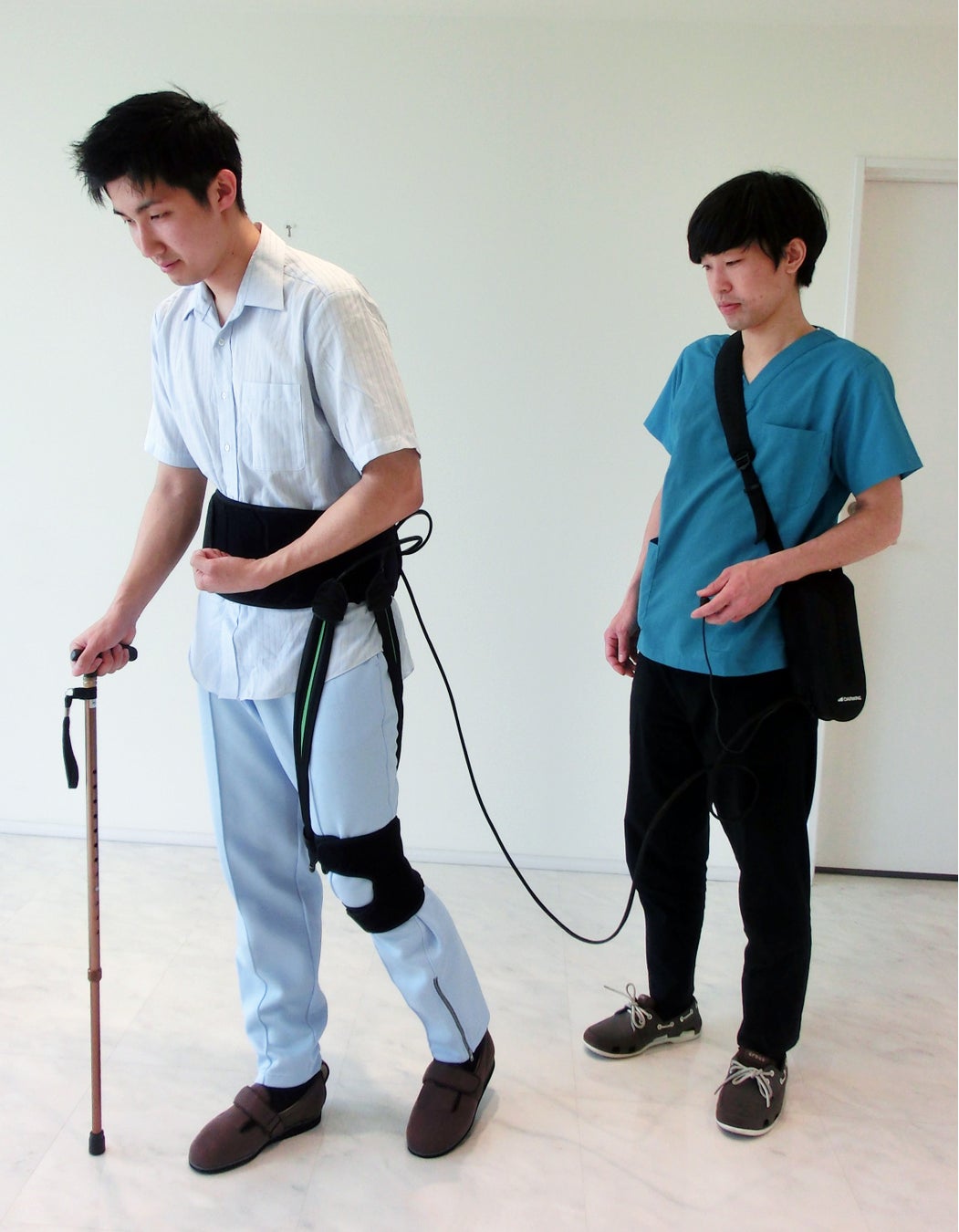 アシストスーツ「AIVA（アイバ）」の開発で、もう１度歩きたいと願う車いす利用者の方が、自分の脚で活動的に過ごす世界を実現します。のサブ画像2_歩行支援機器