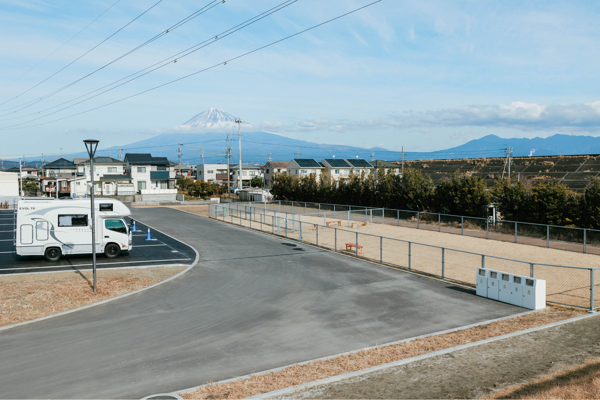 キャンピングカーでの旅に最適なシーズン到来　富士山が見える「トライアルパーク蒲原　RVパーク」など、お出掛けシーズンに利用したいRVパークが続々オープン！のサブ画像2_「トライアルパーク蒲原　RVパーク」現地の様子