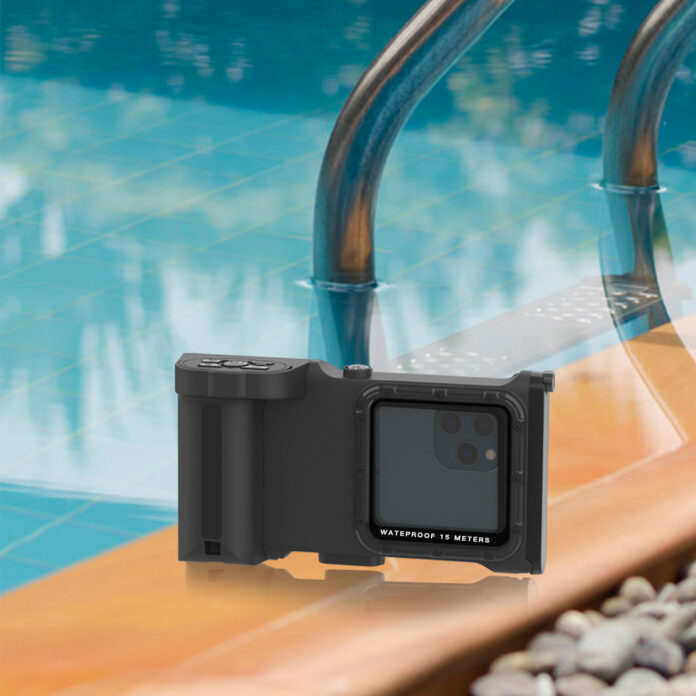 水深15mでの水中撮影を可能にする高強度スマホケース・水中でもクリアな映像を楽しめる「GeeCase-Dive」をガジェットストア「MODERN g」で販売開始のメイン画像