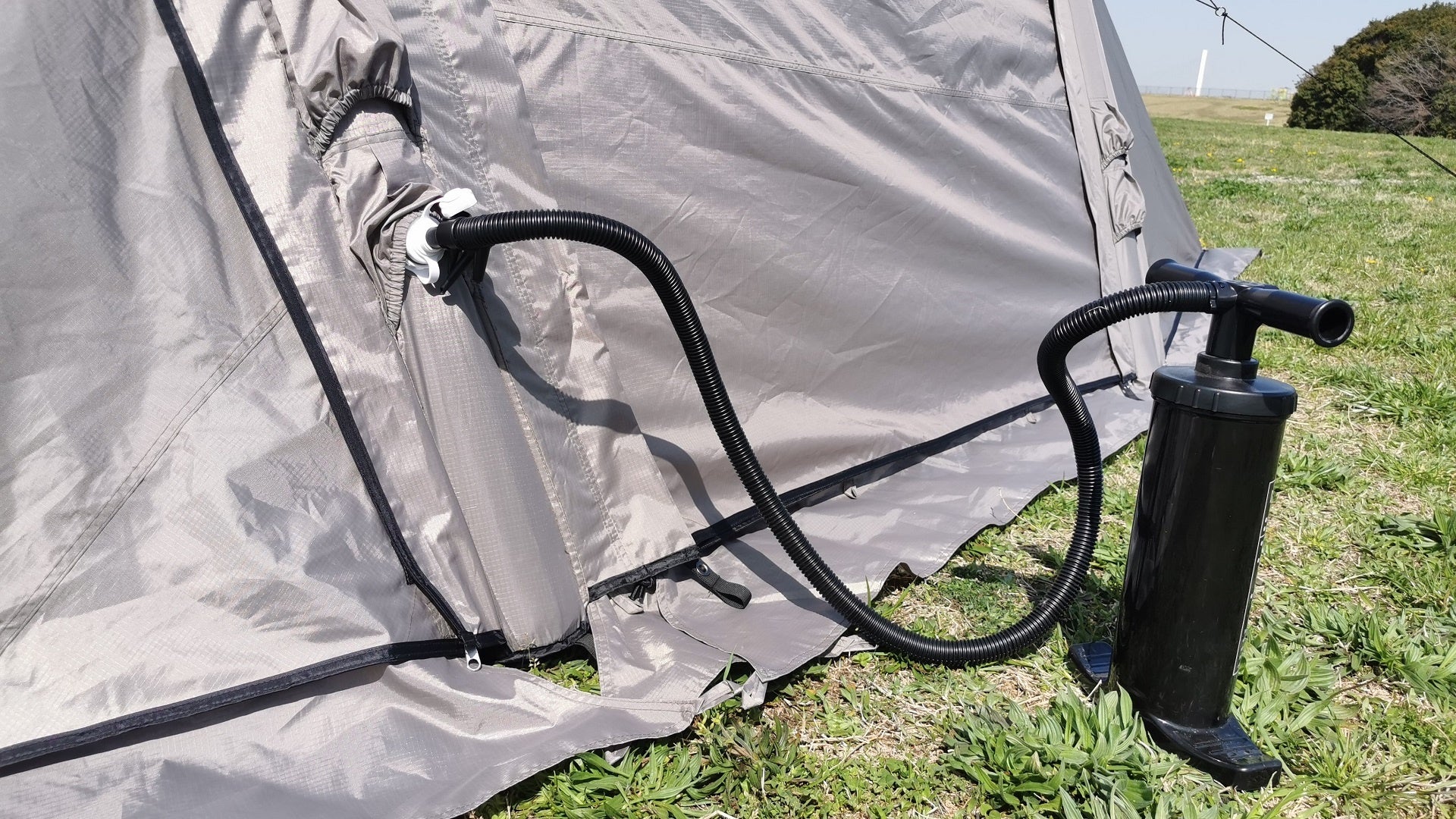 キャンプ用品ブランドM.W.Mから、新型２ルームエアーテント【READY Tent -Airvan-】が登場！のサブ画像2