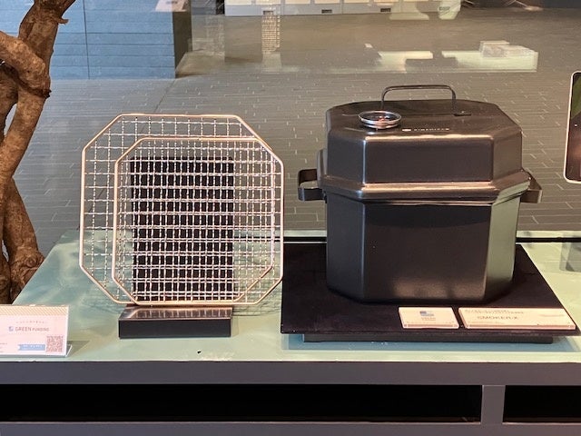 日本発の万能燻製器「SMOKER-X」　期間限定で初のリアルショップ展示・販売　「蔦屋家電+（プラス）」で6月28日までのサブ画像1_万能燻製器「SMOKER-X」が蔦屋家電+で初展示