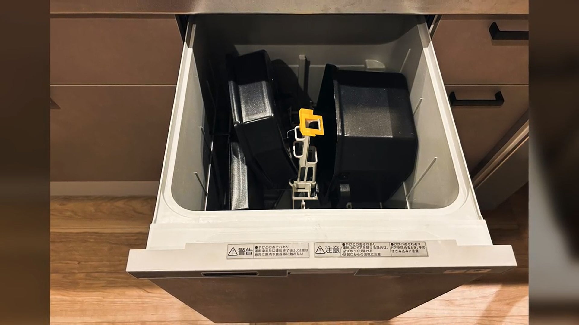 日本発の万能燻製器「SMOKER-X」　期間限定で初のリアルショップ展示・販売　「蔦屋家電+（プラス）」で6月28日までのサブ画像4_食洗器でそのまま丸洗いOK万能燻製器「SMOKER-X」