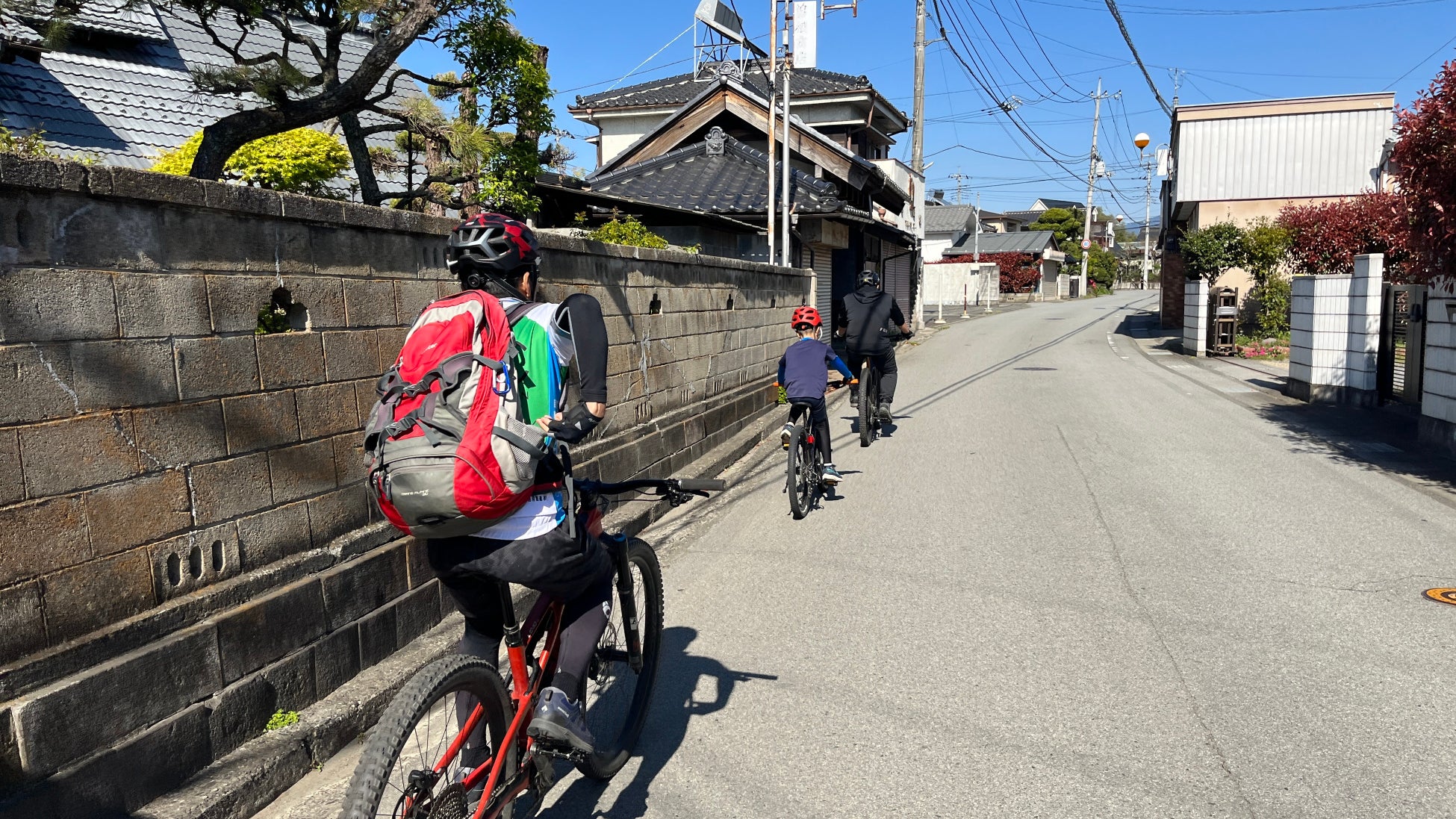 『YAMANASHI MTB 山守人』E-MTB古道ライドツアー開始！のサブ画像5_山間部の街並みもサイクリングで楽しめる