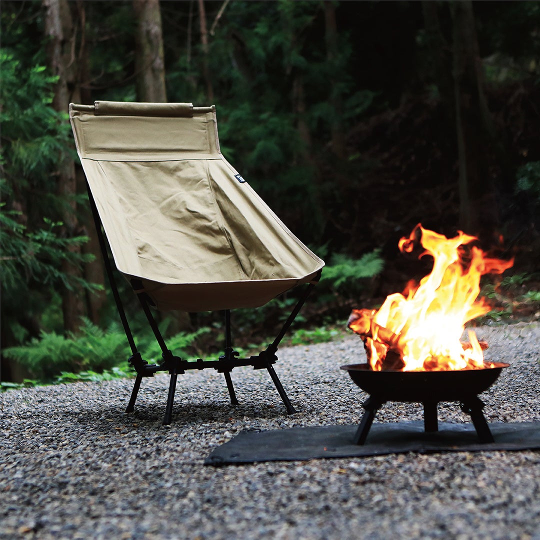 キャンプギアブランド「VASTLAND」、キャンプの快適さを上げる「3種類のキャンプフィットチェア」を2023/9/23（土）に同時発売のサブ画像9_焚き火を楽しめる帆布