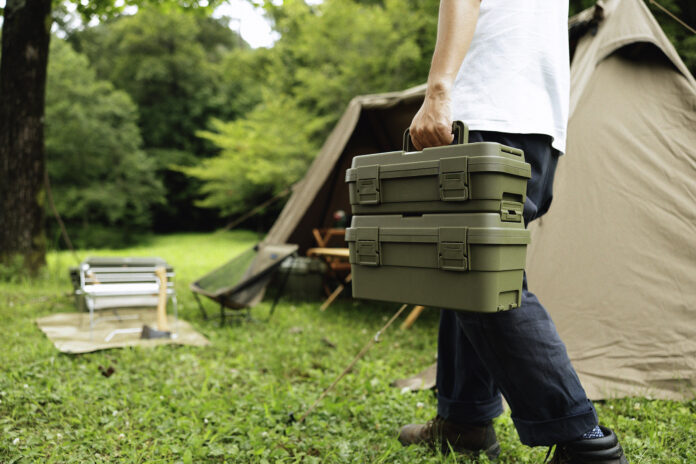 キャンプ収納の定番「トランクカーゴ」から小型の道具の収納に最適な新モデル「スタックカーゴ」が登場のメイン画像