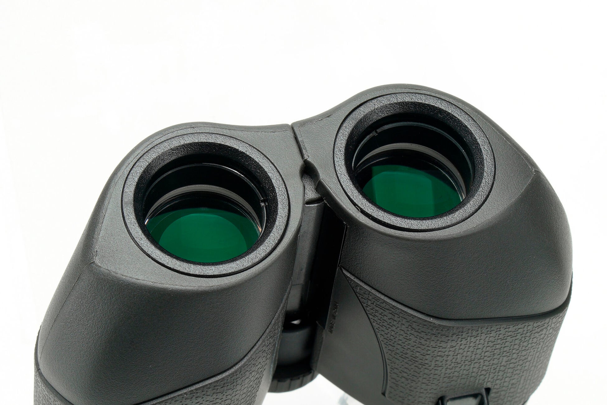 高い防水性能をもったコンパクト双眼鏡「Kenko SG EX Compact 8×20」のサブ画像2