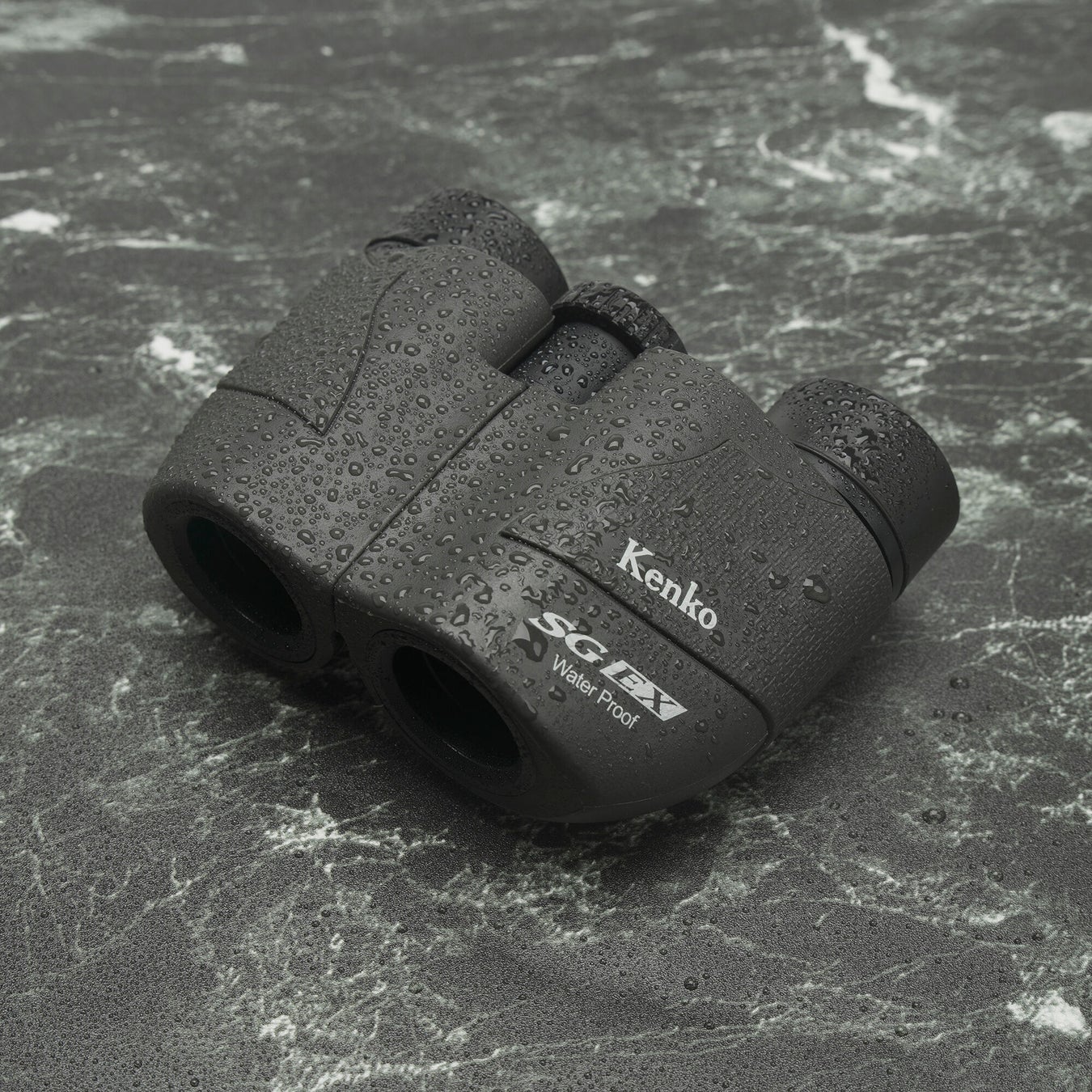 高い防水性能をもったコンパクト双眼鏡「Kenko SG EX Compact 8×20」のサブ画像4