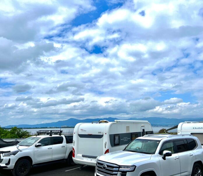 車中泊の旅をより快適にする“RVパーク” 12施設が新規認定！琵琶湖の自然を満喫できる「RV Park YOSHIKAWA BASE」など続々オープン！のメイン画像