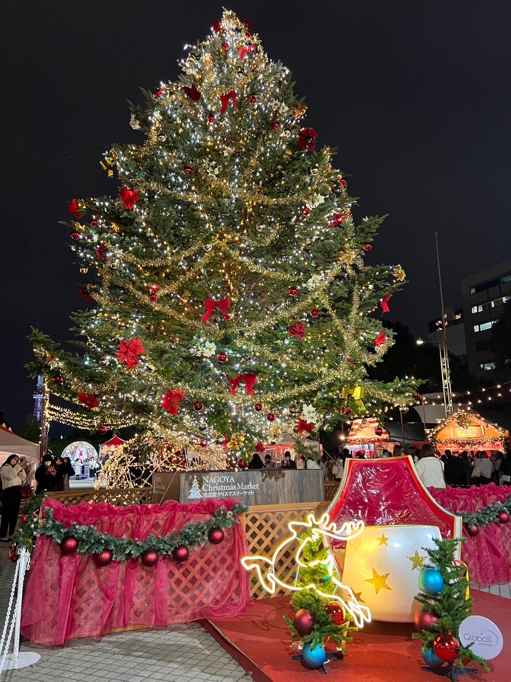 今年もこの季節がやってくる！大きなクリスマスツリーのもと、ドイツのグルメや雑貨を楽しめます。「名古屋クリスマスマーケット 2023」12月9日（土）より開催！のサブ画像2_過去の画像