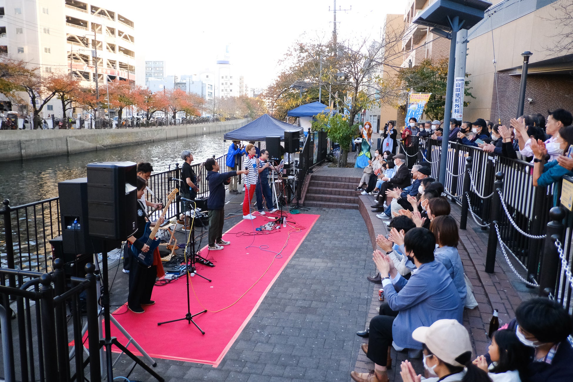 横浜の魅力を繋ぐクルーズ「よこはま運河チャレンジ2023」開催！【11月23日（木・祝）】のサブ画像8_運河沿いで音楽を楽しむ