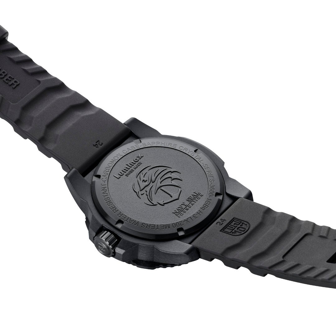 腕時計【ルミノックス】米海軍特殊部隊ネイビーシールズのコミュニティーや家族を支援～退役軍人の日を記念したブラックアウトモデルが登場！のサブ画像5