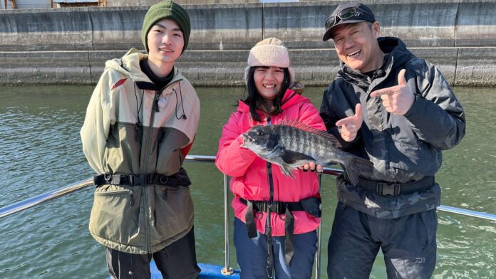 高校生が釣りと魚さばきを通して東京湾の環境変化を学ぶ『日本さばける塾 with 釣りビジョン』を開催しました！のメイン画像