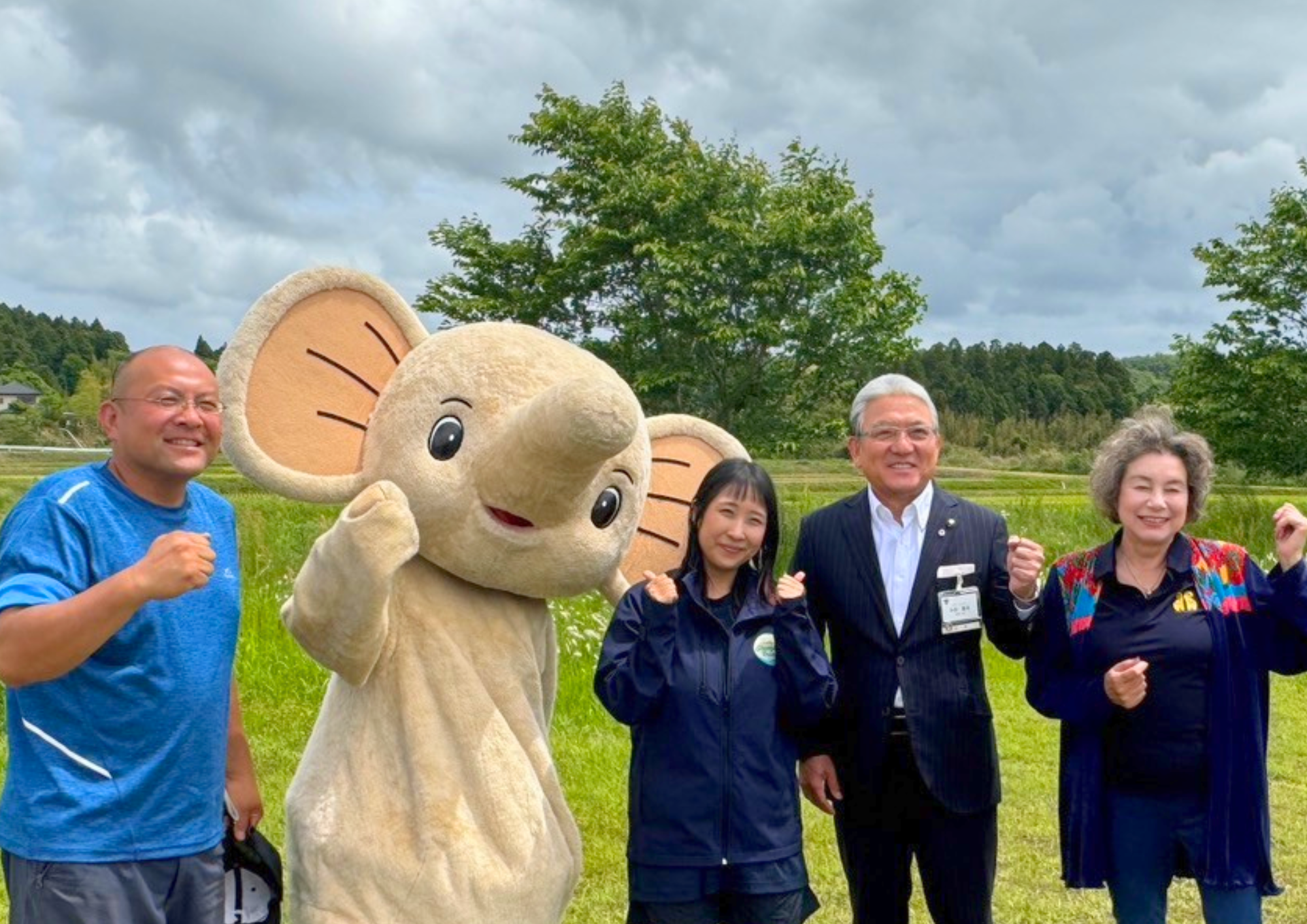 ぞうさんのうんちの堆肥を使用した田んぼで田植え体験！循環型社会の実現に貢献するSDGsイベントを開催のサブ画像2