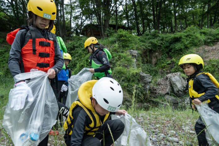 秩父湯元 武甲温泉横の横瀬川をきれいに！　遊びながら環境保護を学ぶ夏の自由研究にも最適なリバークリーンイベント開催のメイン画像