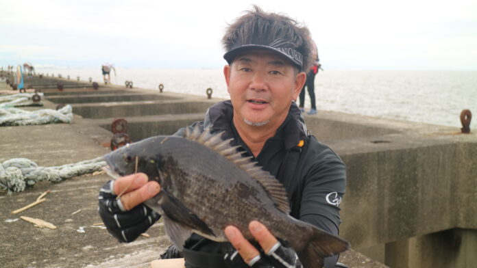 大阪湾で開催のチヌ（クロダイ）釣り大会に名手・大田徹が参加！悪条件の中でも釣り上げる㊙テクニックを紹介！のメイン画像