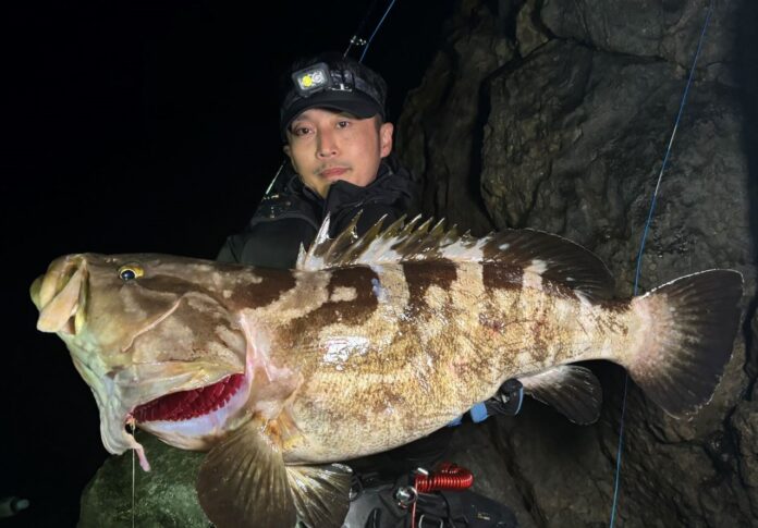 釣り人の憧れの地・男女群島、肥前鳥島へ！高級魚クエを釣り上げる！！『フィッシングDAYS』8月17日（土）放送！！のメイン画像