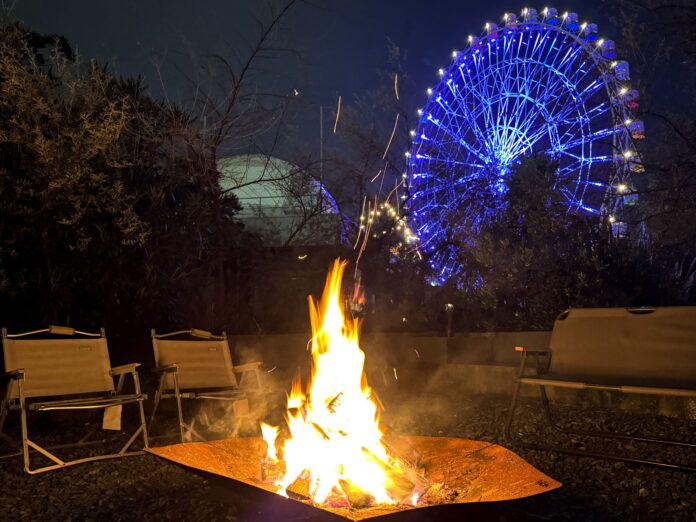 【夜景✖️焚き火✖️グランピング】最強の“火日常”スポットはここ！冬アウトドアの醍醐味をWILDBEACH木更津でのメイン画像