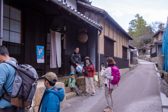 香川発の島歩きイベント「塩飽本島マイペースミッケ大会」が観光庁の「地域観光新発見事業」好事例事業7選に選出のメイン画像