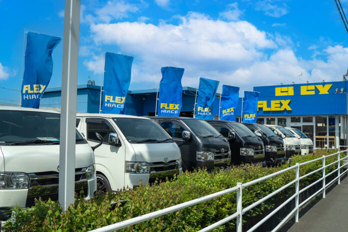 ハイエース専門店を全国展開するFLEX（フレックス）が、「FLEX ハイエース福岡店」を2025年5月24日(土)にリニューアルオープン！のメイン画像