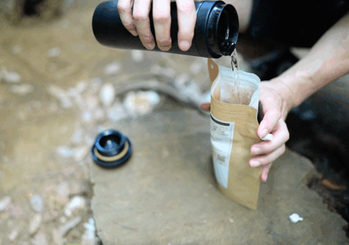 全国9名の焙煎士と共同開発。アウトドア・旅・防災で活躍する携帯コーヒー「BREW CARRY」Makuakeで先行発売開始！のメイン画像