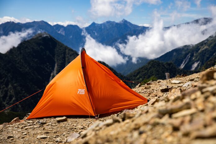【2025/10/31まで】山で使って選ぶ。カミナモノポール体験レンタル企画を開催！｜finetrack BRAND STORE（ファイントラック）のメイン画像
