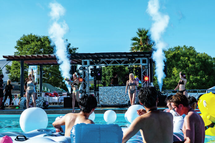 【開催レポート】市民プールがダンスフロアに！「POOOL FESTIVAL 2025 Presented by MUSIC CIRCUS」2日間で総勢約2,000人が来場のメイン画像