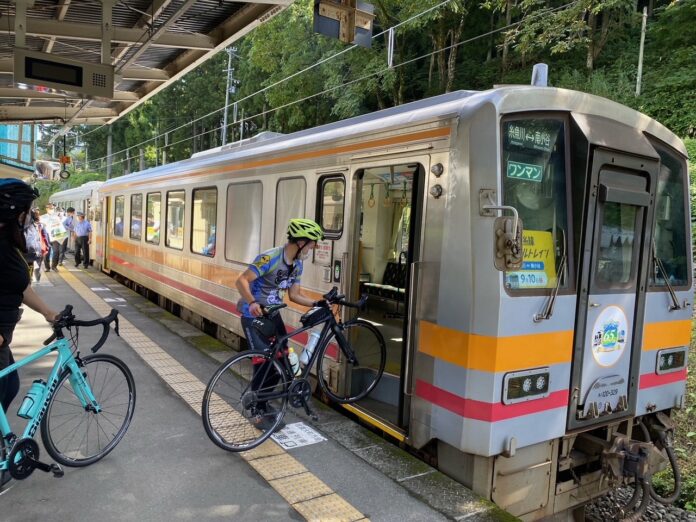 自転車と一緒に、電車旅！JR大糸線の糸魚川駅と南小谷駅の間でサイクルトレインを運行しますのメイン画像
