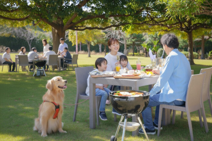 食欲の秋を“家族みんなで”満喫！わんちゃんもOKの屋外BBQ、3日間限定開催のメイン画像