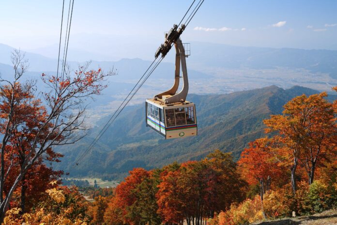 【六日町 八海山スキー場・八海山ロープウェー】秋の絶景と雲海を望む「雲海鑑賞」ロープウェー特別便運行中！【運行期間】2025年11月16日(日)までのメイン画像