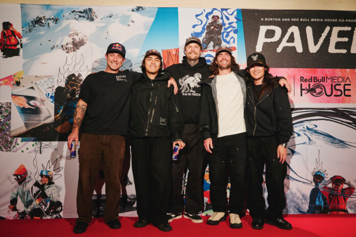 【イベントレポート】Red BullとBurtonが2年の歳月をかけた長編スノーボードムービー『PAVED』のプレミア上映会のメイン画像